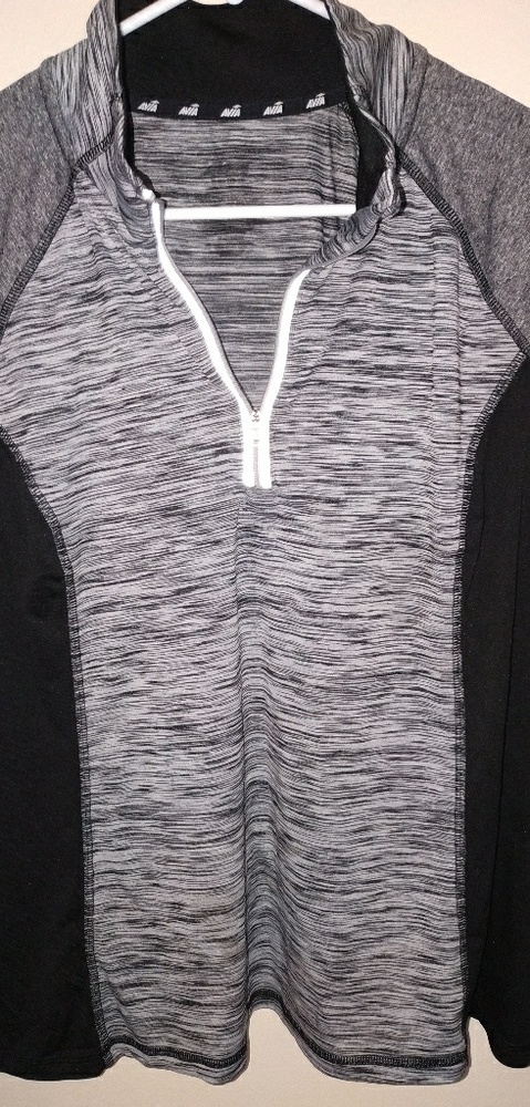 Avia running jacket! - Picture 2 of 7